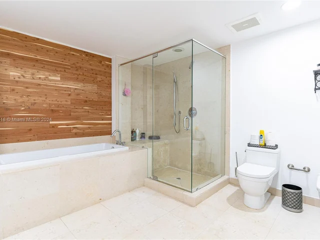 495 Brickell Ave # 2704, Miami FL 33131