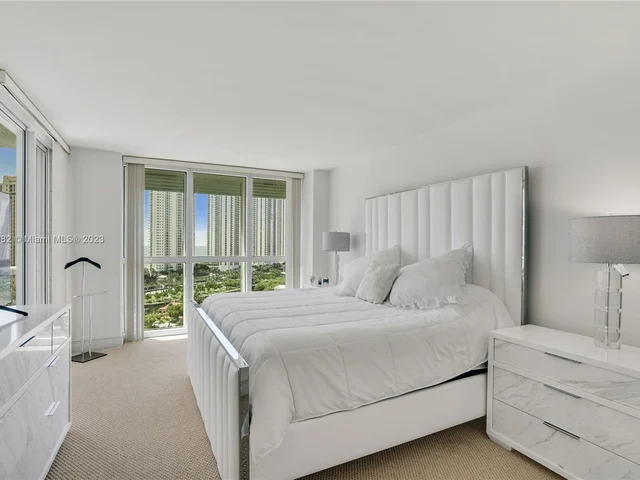 16500 Collins Ave # 1652, Sunny Isles Beach FL 33160