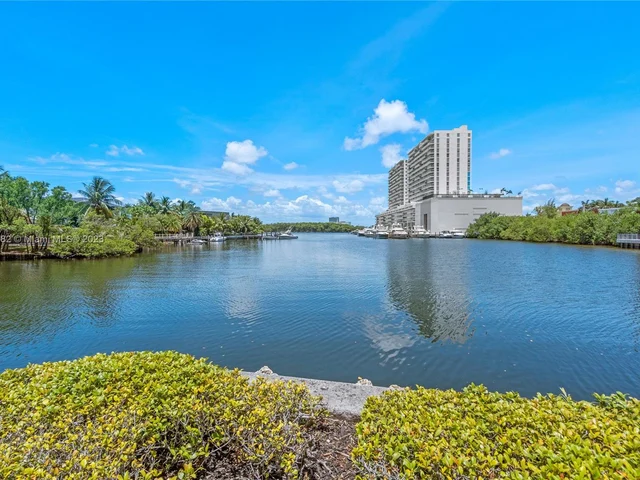 16500 Collins Ave # 1652, Sunny Isles Beach FL 33160