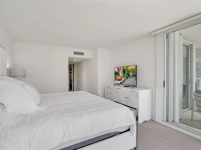 16500 Collins Ave # 1652, Sunny Isles Beach FL 33160