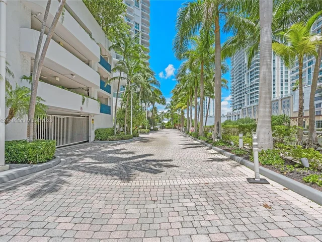 16500 Collins Ave # 1652, Sunny Isles Beach FL 33160
