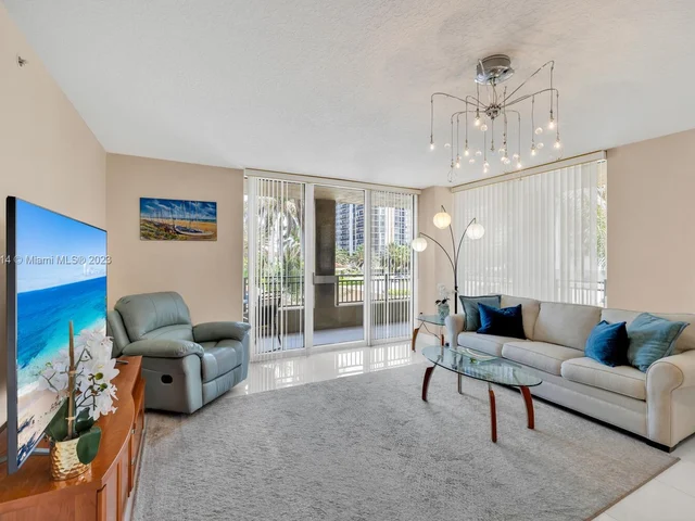 2080 S Ocean Dr # 202, Hallandale Beach FL 33009