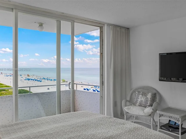 465 Ocean Dr # 918, Miami Beach FL 33139