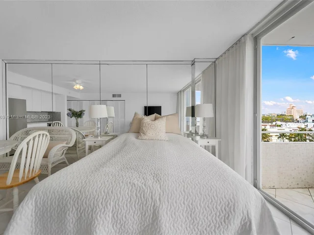 465 Ocean Dr # 918, Miami Beach FL 33139