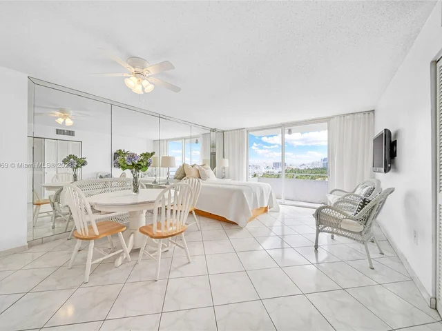 465 Ocean Dr # 918, Miami Beach FL 33139