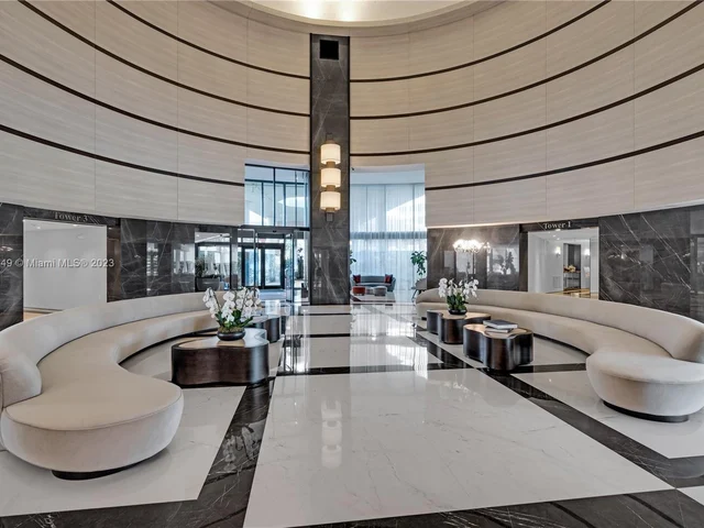 300 S Pointe Dr # 2102, Miami Beach FL 33139