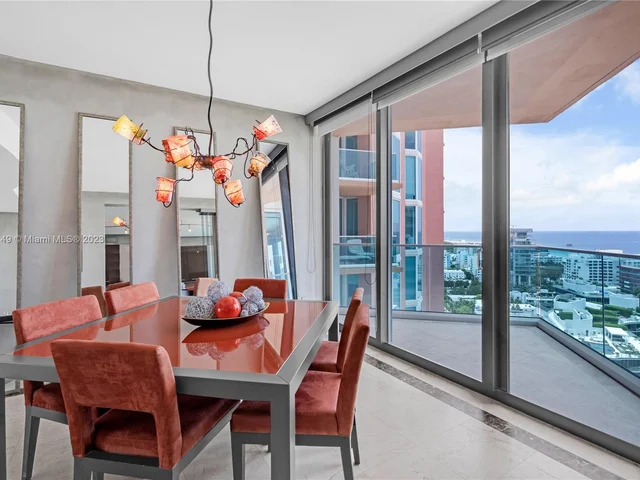 300 S Pointe Dr # 2102, Miami Beach FL 33139