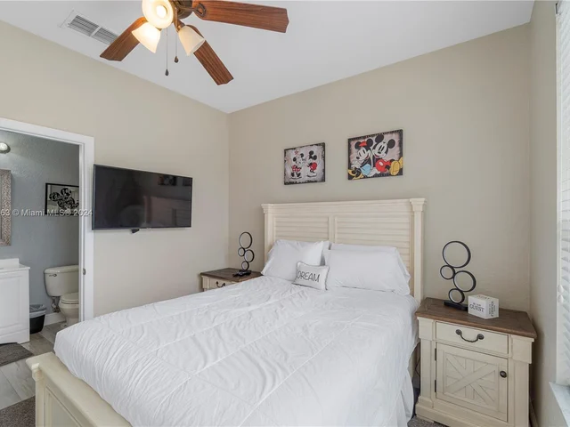 2575 Maneshaw Lane # 2575, Kissimmee FL 34747