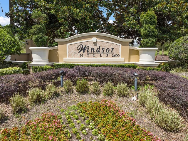 2575 Maneshaw Lane # 2575, Kissimmee FL 34747