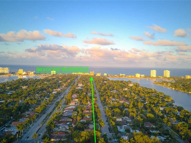 1351 Harrison St, Hollywood FL 33019