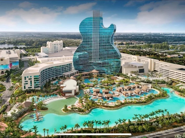 2534 Wilson St, Hollywood FL 33020