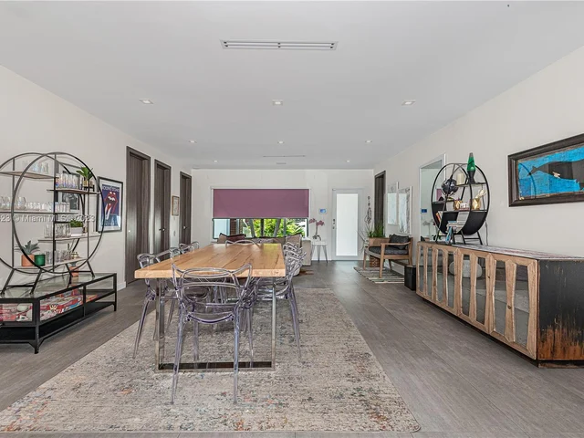 1281 Stillwater Dr # 1281, Miami Beach FL 33141