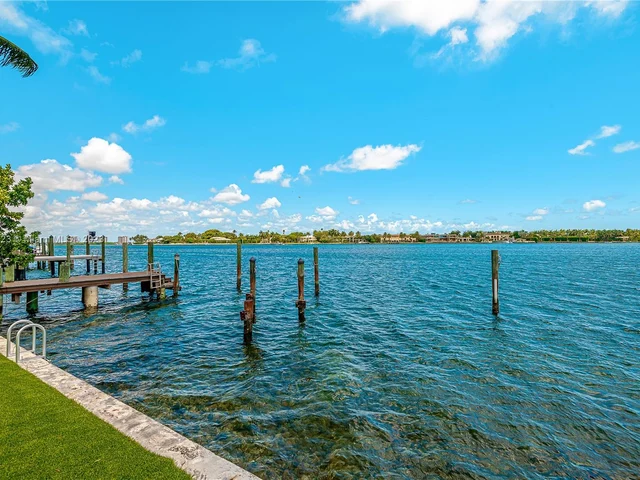 1281 Stillwater Dr # 1281, Miami Beach FL 33141