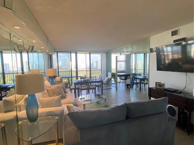 20335 W Country Club Dr # 2404, Aventura FL 33180