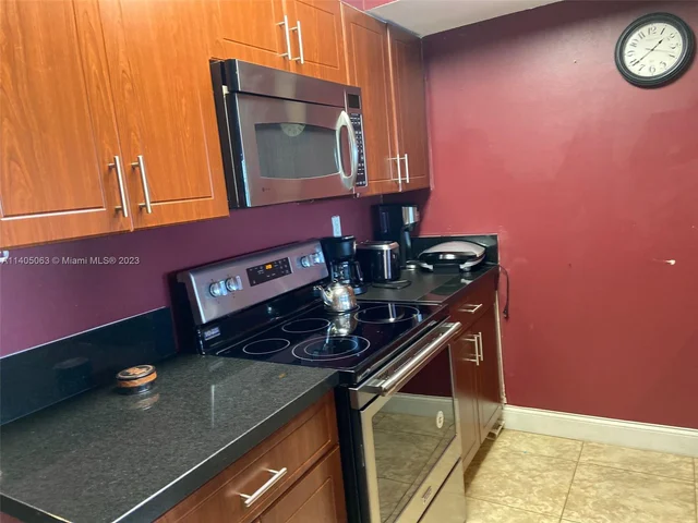 20822 San Simeon Way # 102, Miami FL 33179