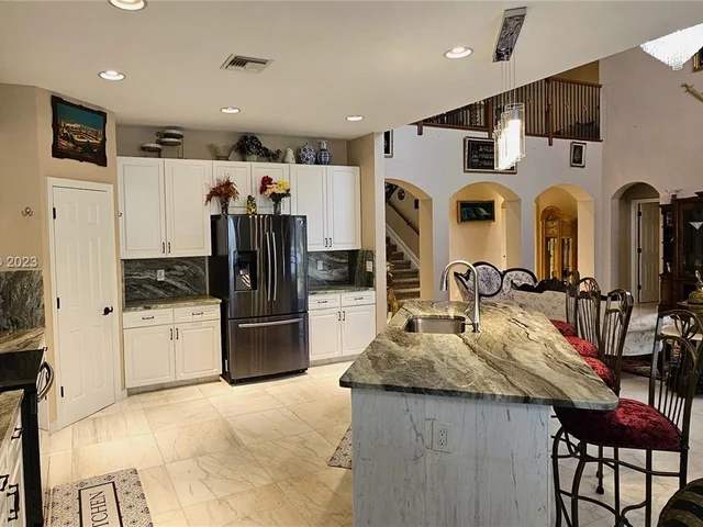 110 Ibisca Ter, Royal Palm Beach FL 33411