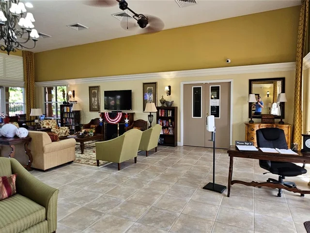 110 Ibisca Ter, Royal Palm Beach FL 33411