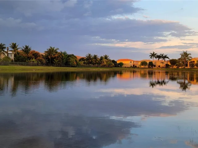 110 Ibisca Ter, Royal Palm Beach FL 33411