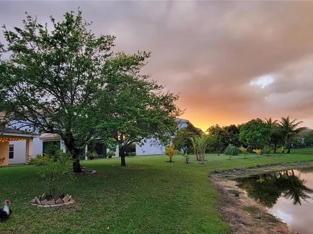 110 Ibisca Ter, Royal Palm Beach FL 33411