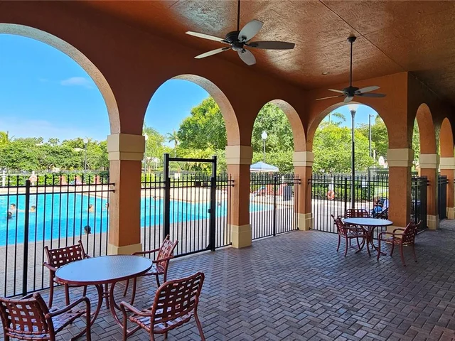 110 Ibisca Ter, Royal Palm Beach FL 33411