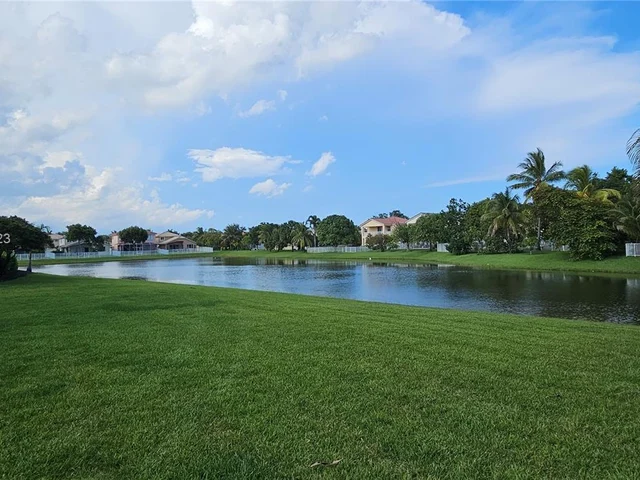 110 Ibisca Ter, Royal Palm Beach FL 33411