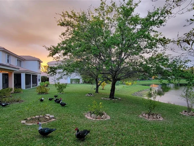 110 Ibisca Ter, Royal Palm Beach FL 33411