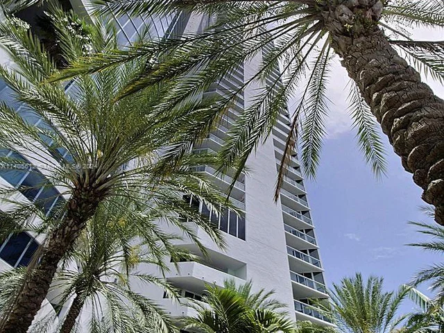 333 Las Olas Way # 3005, Fort Lauderdale FL 33301