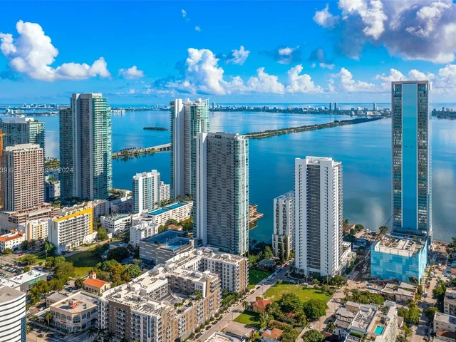 460 NE 28th St # 4003, Miami FL 33137