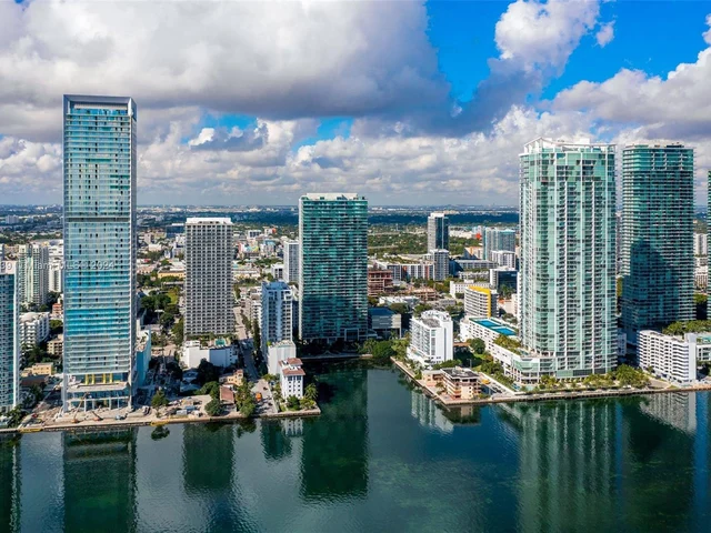 460 NE 28th St # 4003, Miami FL 33137