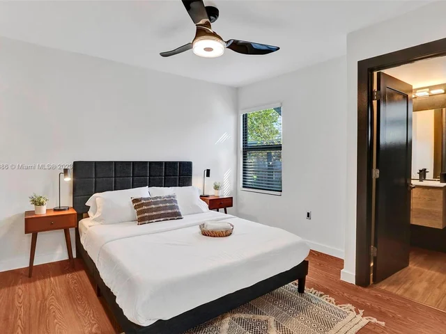 6529 SW 39th Ter, Miami FL 33155