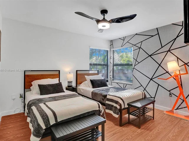 6529 SW 39th Ter, Miami FL 33155