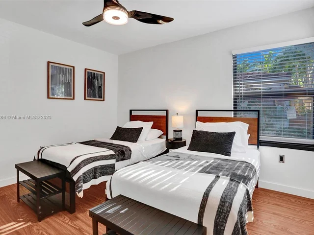 6529 SW 39th Ter, Miami FL 33155