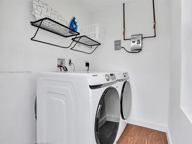 6529 SW 39th Ter, Miami FL 33155