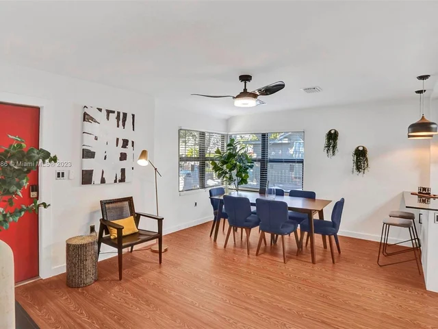 6529 SW 39th Ter, Miami FL 33155