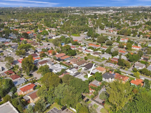 6529 SW 39th Ter, Miami FL 33155