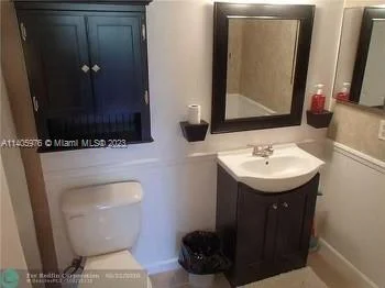 4400 Hillcrest Dr # 215B, Hollywood FL 33021