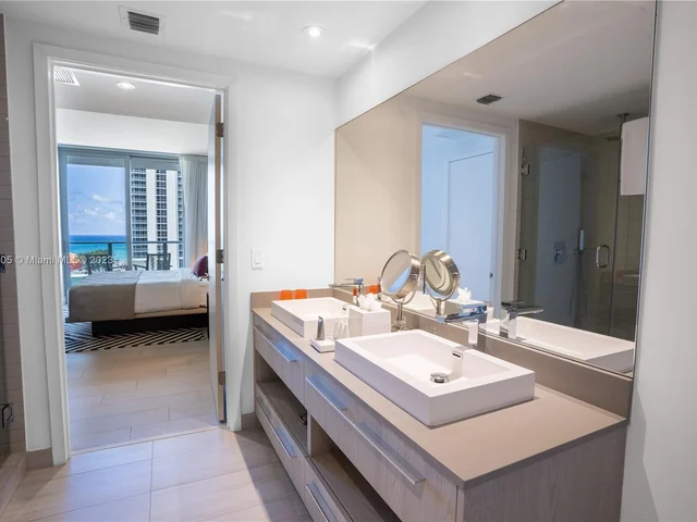 4010 S Ocean Dr # R1805, Hollywood FL 33019