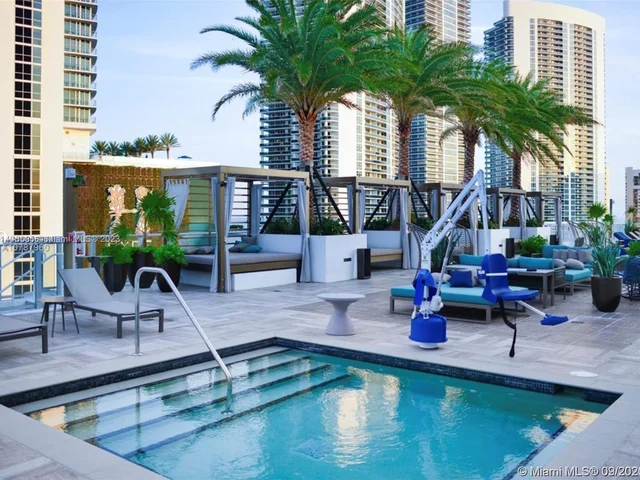 4010 S Ocean Dr # R1805, Hollywood FL 33019