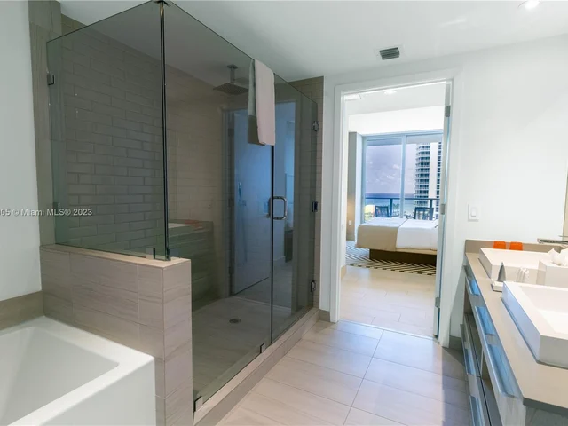 4010 S Ocean Dr # R1805, Hollywood FL 33019