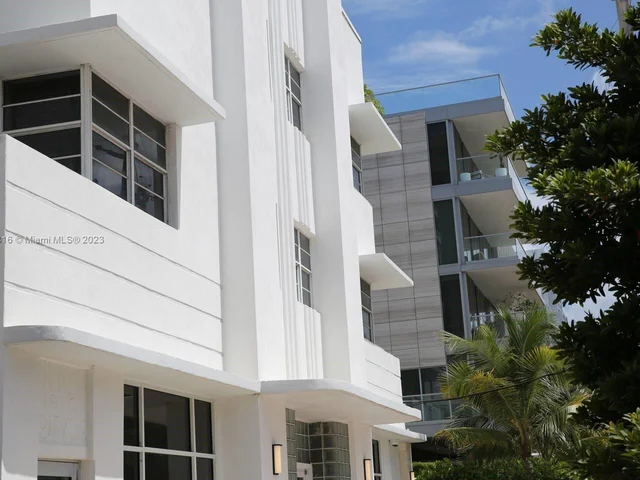 335 Ocean Dr # 102, Miami Beach FL 33139