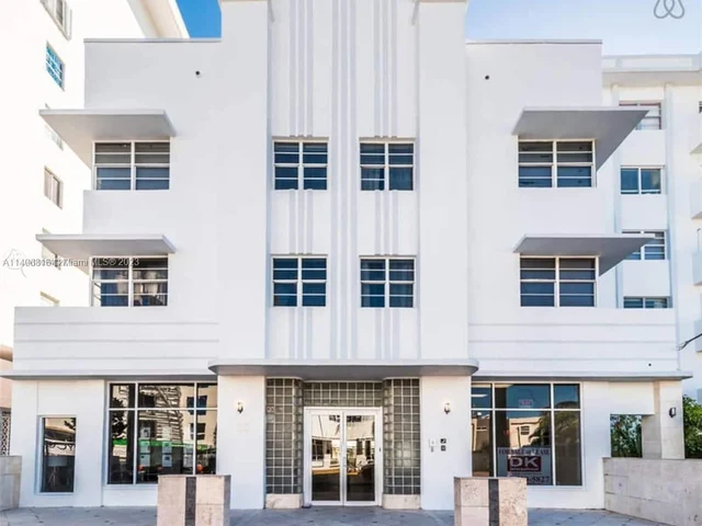 335 Ocean Dr # 102, Miami Beach FL 33139