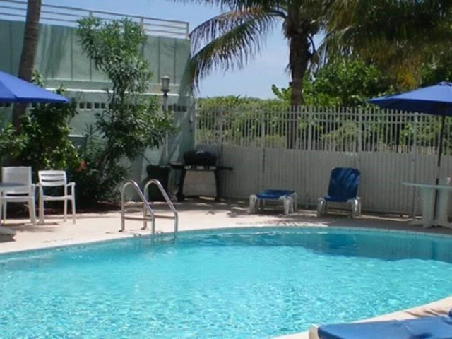 335 Ocean Dr # 102, Miami Beach FL 33139