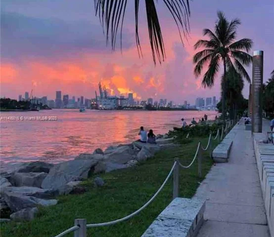 335 Ocean Dr # 102, Miami Beach FL 33139