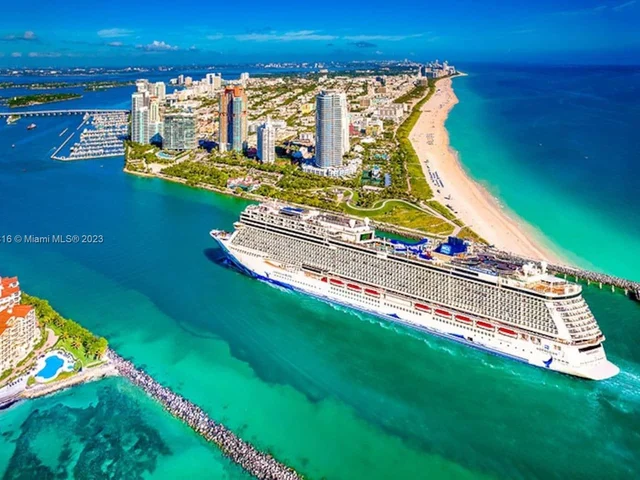 335 Ocean Dr # 102, Miami Beach FL 33139