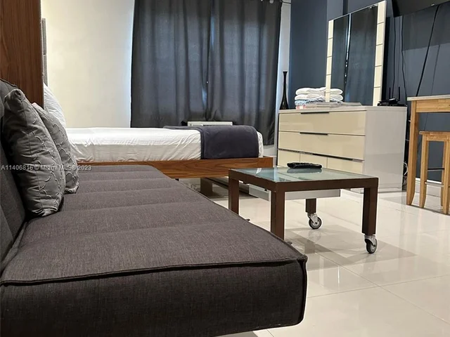 335 Ocean Dr # 102, Miami Beach FL 33139