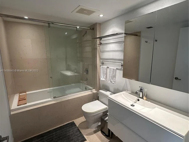 485 Brickell Ave # 1605, Miami FL 33131