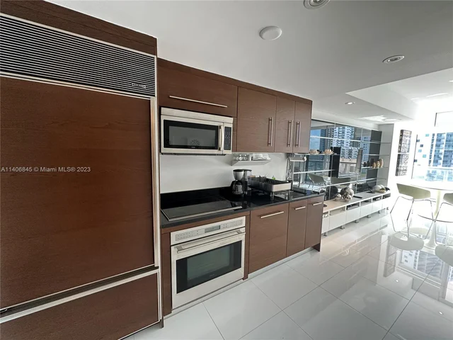 485 Brickell Ave # 1605, Miami FL 33131