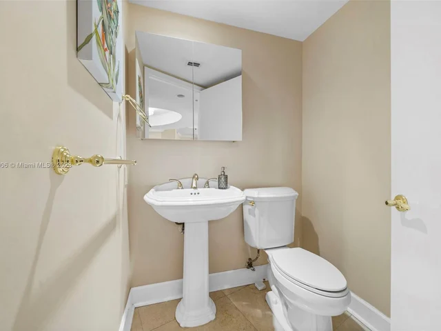 19333 Collins Ave # 1603, Sunny Isles Beach FL 33160