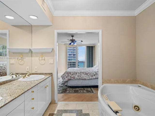 19333 Collins Ave # 1603, Sunny Isles Beach FL 33160