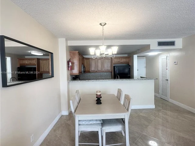 3725 S Ocean Dr # 1017, Hollywood FL 33019